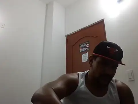 Snapshot of bigdick211292 chatting on 01-08-26, 02:14 bigdick211292 online show from 01-08-26, 02:14