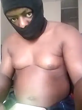 Snapshot of Bra-G chatting on 03-05-26, 06:31 Bra-G online show from 03-05-26, 06:31