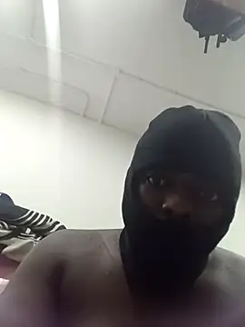 Snapshot of Bra-G chatting on 03-06-26, 08:27 Bra-G online show from 03-06-26, 08:27