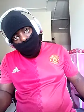 Snapshot of Bra-G chatting on 03-07-26, 12:46 Bra-G online show from 03-07-26, 12:46