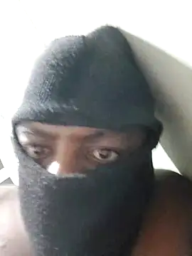 Snapshot of Bra-G chatting on 04-15-26, 07:58 Bra-G online show from 04-15-26, 07:58