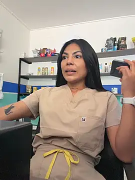 Sarah Hinata online show from 01-08-26, 01:35