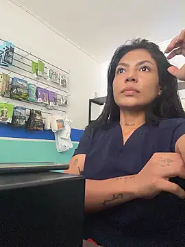 Sarah Hinata online show from 01-09-26, 01:47