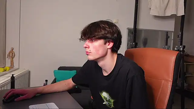 Snapshot of Daniel_Shawnn chatting on 01-13-26, 05:29 Daniel Shawnn online show from 01-13-26, 05:29