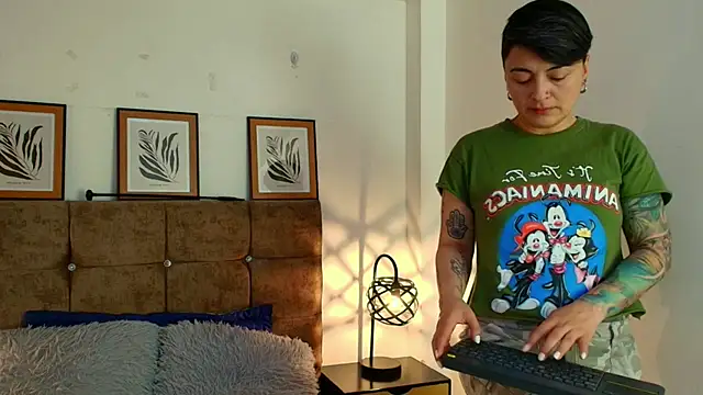 kat paradise online show from 04-05-26, 11:40