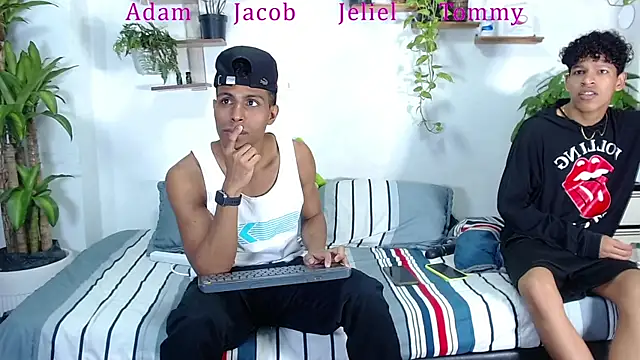 Interracial Snow Bunny online show from 01-13-26, 05:07