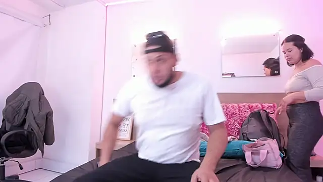 Snapshot of Mike_N_Gaby chatting on 01-13-26, 01:05 Mike N Gaby online show from 01-13-26, 01:05