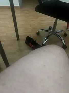 Snapshot of paco199923 chatting on 01-10-26, 12:23 paco199923 online show from 01-10-26, 12:23