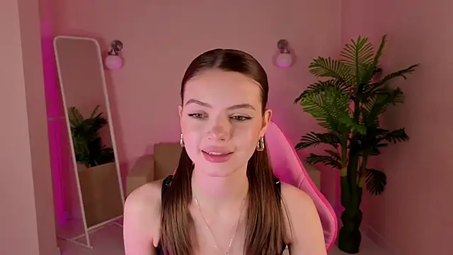 Snapshot of Ellya_me chatting on 01-07-26, 08:39 Ellya me online show from 01-07-26, 08:39