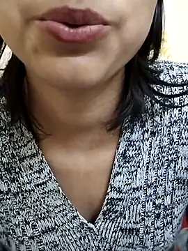 Snapshot of rukhsar_ chatting on 01-07-26, 05:54 rukhsar online show from 01-07-26, 05:54