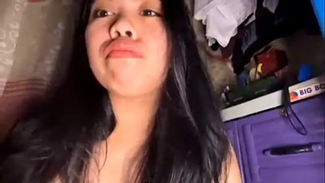 Snapshot of GeorgeneWatler chatting on 02-09-26, 11:03 GeorgeneWatler online show from 02-09-26, 11:03