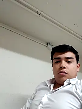 Snapshot of Yosoyelmismo-6737 chatting on 01-05-26, 11:30 Yosoyelmismo-6737 online show from 01-05-26, 11:30