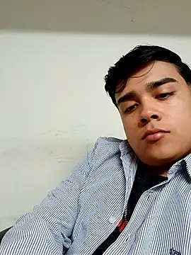 Snapshot of Yosoyelmismo-6737 chatting on 01-11-26, 11:10 Yosoyelmismo-6737 online show from 01-11-26, 11:10