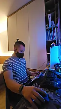 OnlyHand9x online show from 02-21-26, 05:25