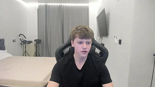 Snapshot of bonekoambalabu chatting on 02-20-26, 05:13 bonekoambalabu online show from 02-20-26, 05:13