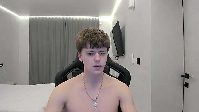 Snapshot of bonekoambalabu chatting on 03-10-26, 11:43 bonekoambalabu online show from 03-10-26, 11:43