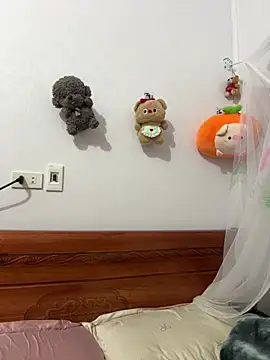 Small big online show from 03-02-26, 01:52