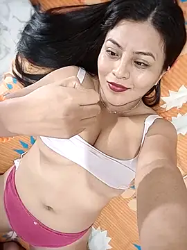 Laura-2026 online show from 01-06-26, 05:33