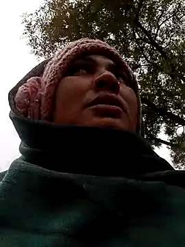 Snapshot of Punam_sing chatting on 01-08-26, 01:35 Punam sing online show from 01-08-26, 01:35