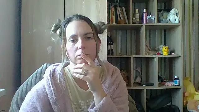 VikiLove765 online show from 03-01-26, 09:55