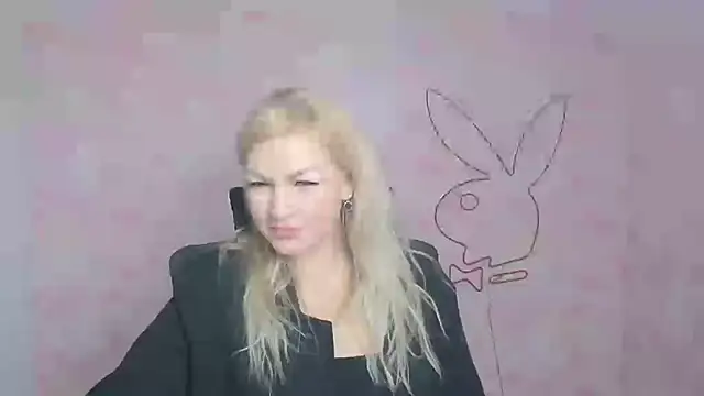 Snapshot of Madonna_Fire chatting on 02-15-26, 07:51 Madonna Fire online show from 02-15-26, 07:51