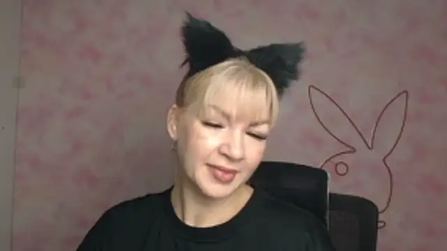 Madonna Fire online show from 03-08-26, 06:39