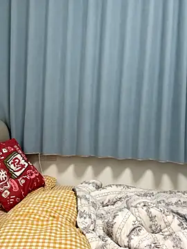 Snapshot of Aweiwei558 chatting on 01-11-26, 01:16 Aweiwei558 online show from 01-11-26, 01:16