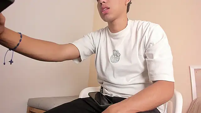 AustinTowers online show from 01-12-26, 04:45