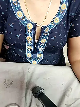 Snapshot of tamil-monisha chatting on 01-31-26, 07:11 tamil-monisha online show from 01-31-26, 07:11