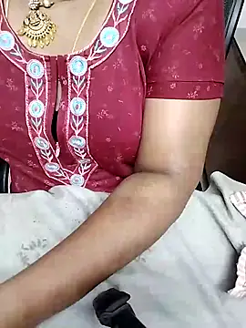 Snapshot of tamil-monisha chatting on 02-12-26, 01:28 tamil-monisha online show from 02-12-26, 01:28