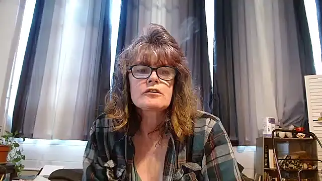 Snapshot of ladylavende3 chatting on 03-08-25, 05:11 ladylavende3 online show from 03-08-25, 05:11