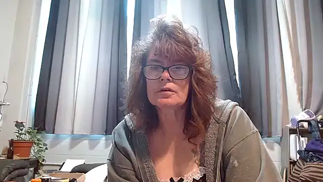 Snapshot of ladylavende3 chatting on 03-22-25, 09:21 ladylavende3 online show from 03-22-25, 09:21
