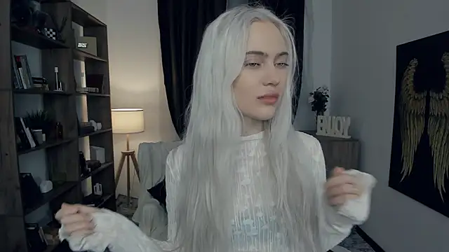 KristalCrowner online show from 02-13-26, 07:32