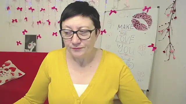 EmilyL0ve online show from 02-18-26, 08:38