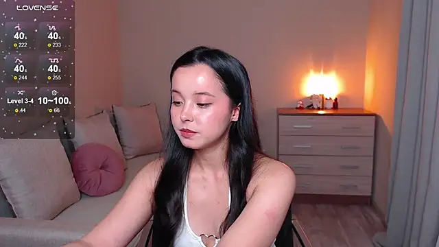 lia hetty online show from 09-24-25, 03:48