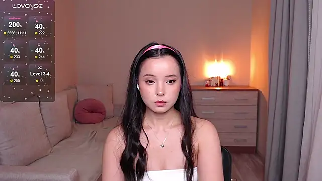 lia hetty online show from 10-26-25, 04:35