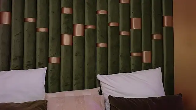 AmeliaAngel online show from 12-30-24, 07:37