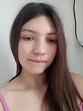 Snapshot of LunaTori456 chatting on 01-08-26, 09:00 LunaTori456 online show from 01-08-26, 09:00