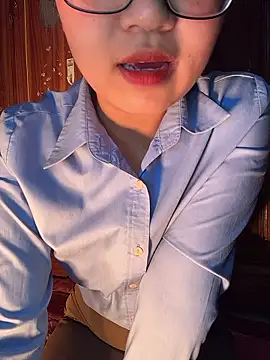 Snapshot of Bong_lovelyy chatting on 01-09-26, 05:10 Bong lovelyy online show from 01-09-26, 05:10