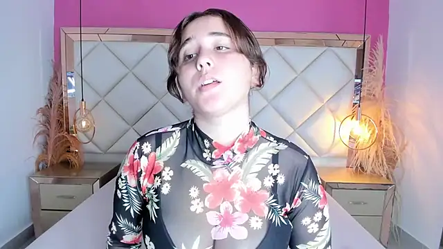 NikollHills online show from 01-08-26, 05:48