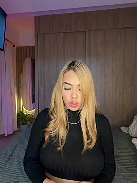 Snapshot of karymoron chatting on 02-06-26, 03:33 karymoron online show from 02-06-26, 03:33