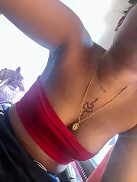 luucywilliams online show from 03-25-26, 04:57