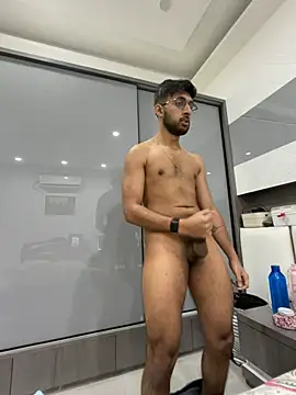 akash349797 online show from 01-12-26, 11:15