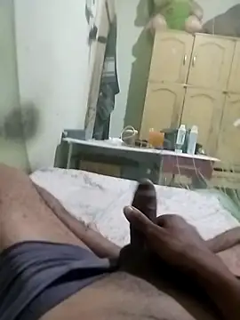 Snapshot of Novinhoxxx chatting on 02-24-26, 11:03 Novinhoxxx online show from 02-24-26, 11:03