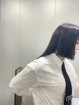 Snapshot of 940940_1688 chatting on 02-04-26, 01:44 940940 1688 online show from 02-04-26, 01:44