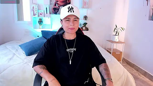 Zury Ramirez online show from 03-14-26, 07:19