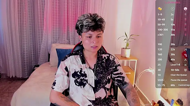 Zury Ramirez online show from 04-13-26, 10:15