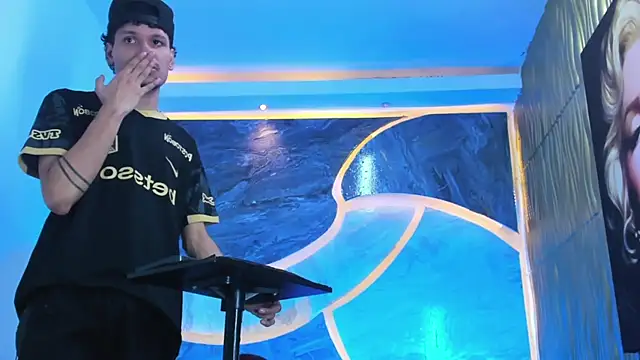 Lucas hot 20 online show from 02-17-26, 04:53