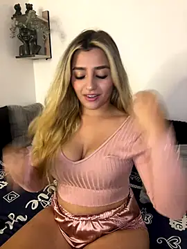 Felicity Hops online show from 01-06-26, 06:17