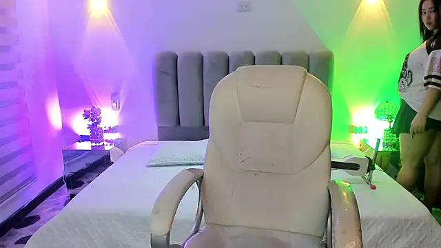 ThaliaBrookss  online show from 02-17-26, 05:04